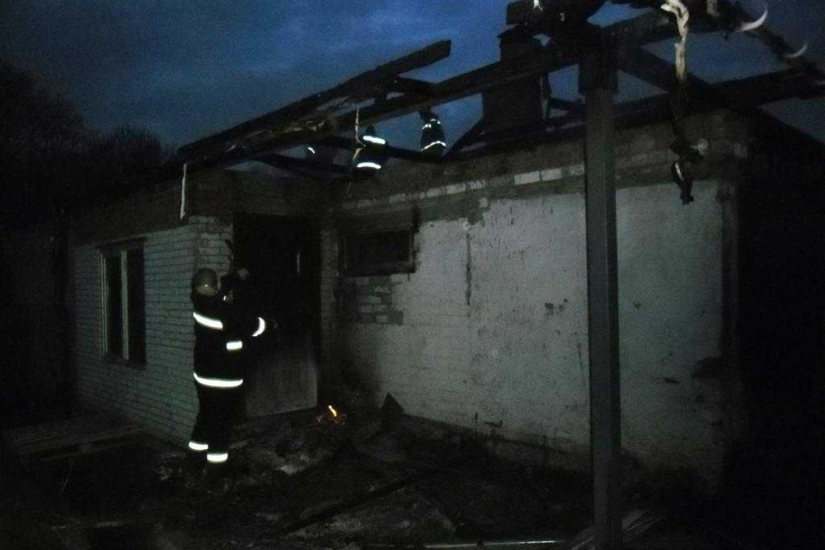 На Черкасчине спасатели ликвидировали пожар в жилом доме На Черкасчине спасатели ликвидировали пожар в жилом доме