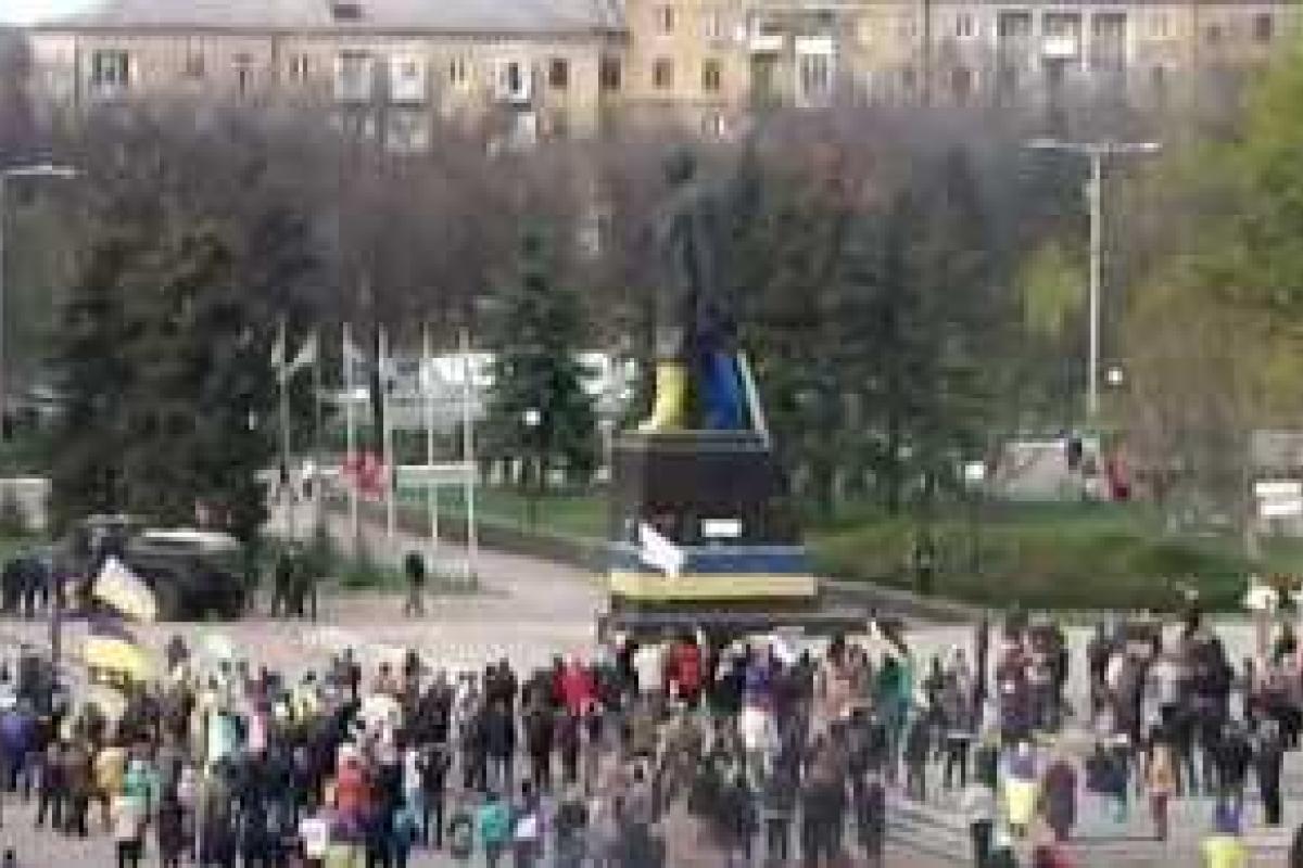 В Краматорске продолжился весенний «ленинопад»