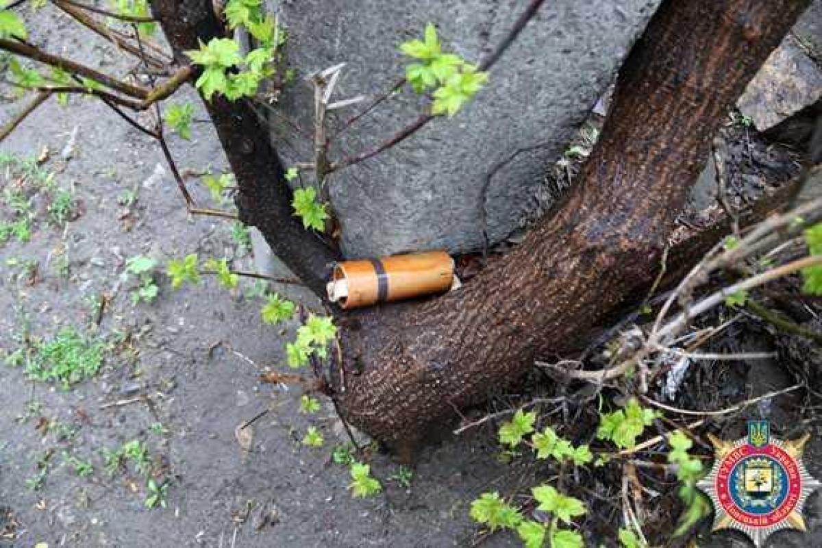 В центре Мариуполя обнаружили подозрительный предмет