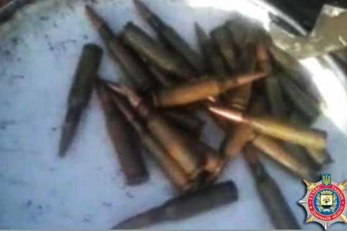 Житель Доброполья собирался сдать на металлолом патроны