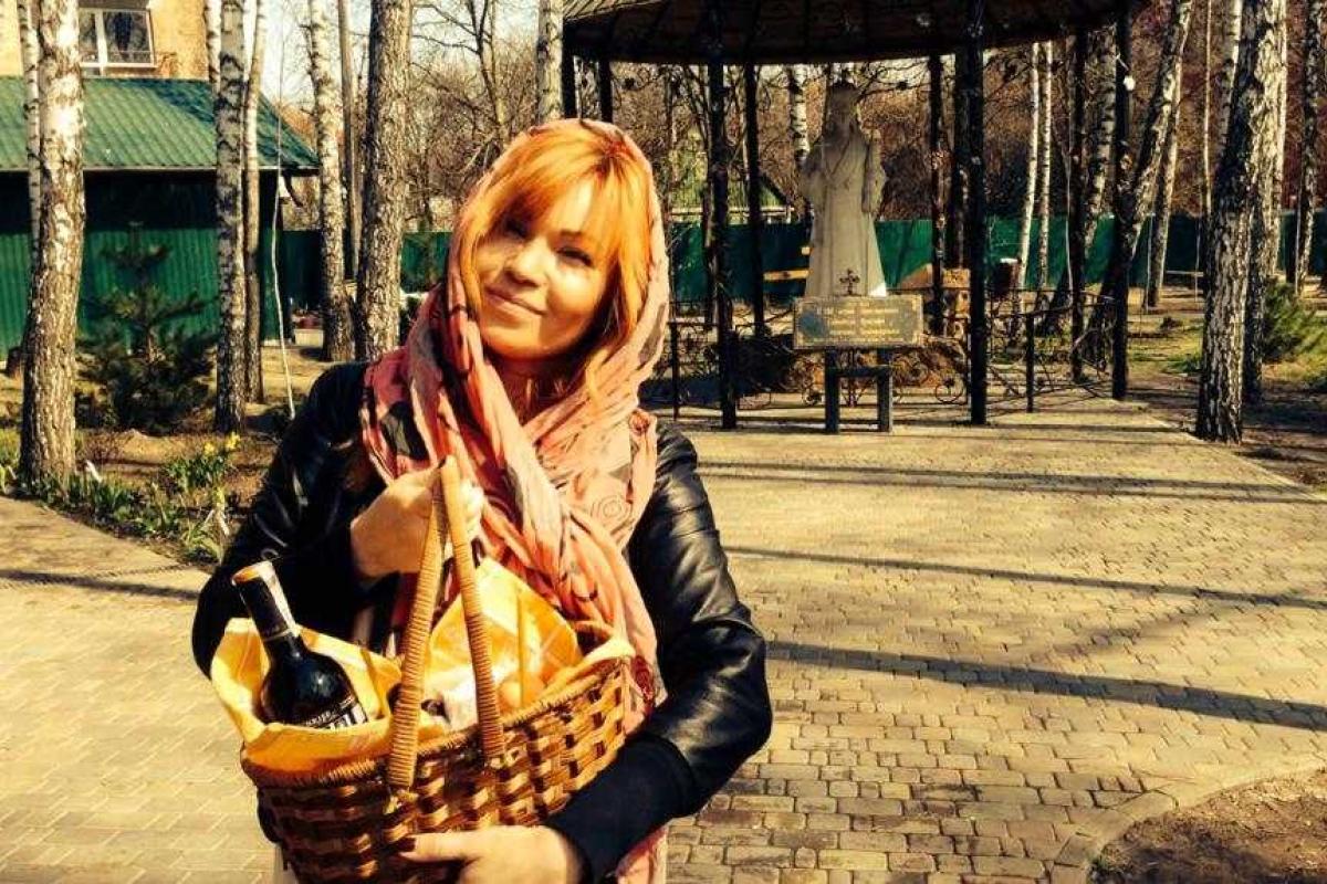 Певица Lilu на Пасху попросила мира для Украины Певица Lilu на Пасху попросила мира для Украины