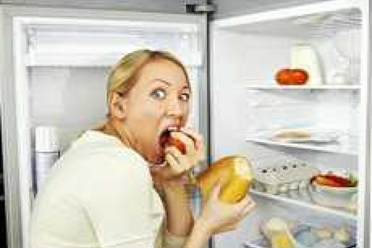 Ученые объяснили ночные приступы обжорства Ученые объяснили ночные приступы обжорства