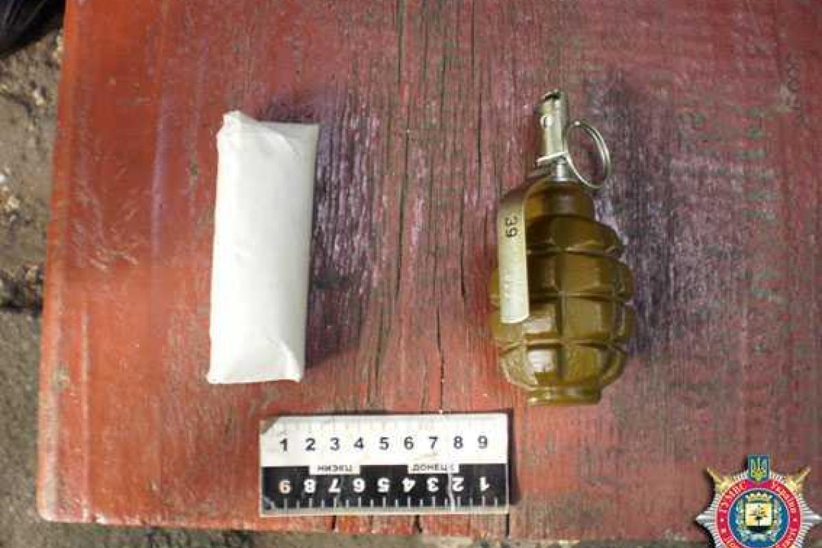У нетрезвого жителя Дзержинска были изъяты наркотики и боевая граната