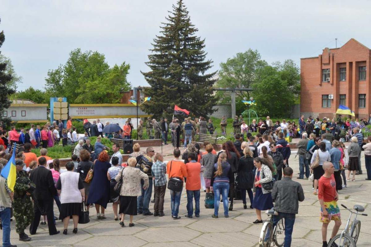 На Луганщине в самом пророссийском регионе провели масштабный проукраинский фестиваль На Луганщине в самом пророссийском регионе провели масштабный проукраинский фестиваль