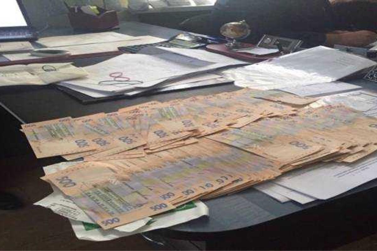 Пусть у воров горит каждая ваша гривна в руках, - Арсен Аваков