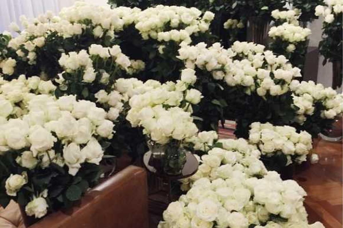 Кардашьян похвасталась шикарным подарком от супруга Кардашьян похвасталась шикарным подарком от супруга