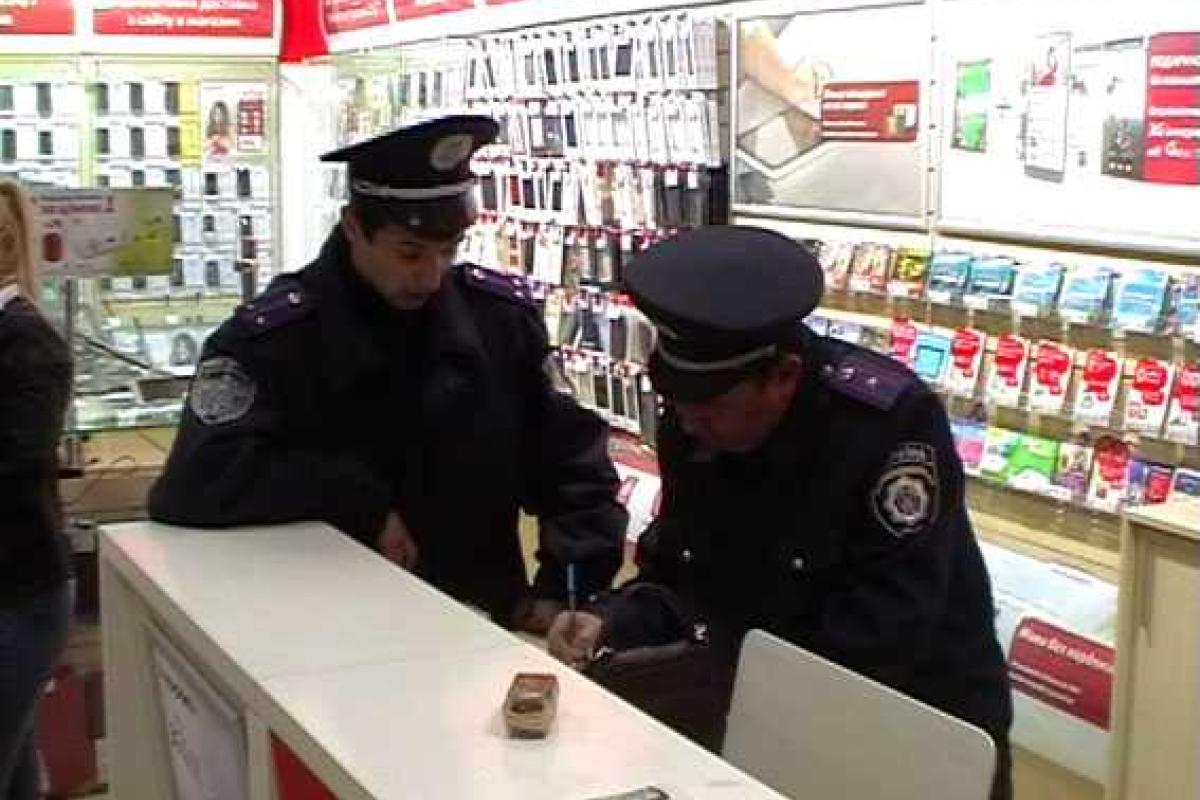 На Сумщине по "горячим следам" задержан мужчина за разбойное нападение На Сумщине по "горячим следам" задержан мужчина за разбойное нападение
