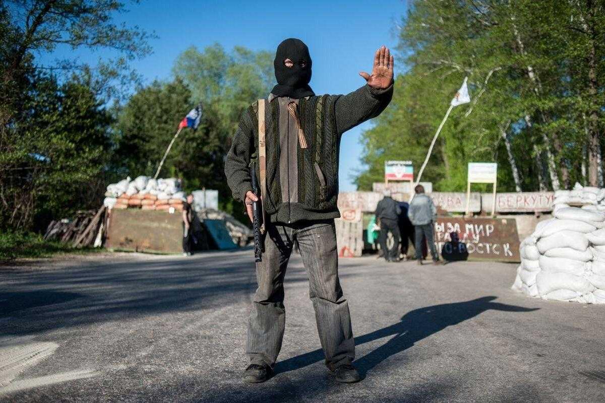 Впечатления очевидца о дороге в оккупированный Донецк: "Если есть дорога в ад, то мы по ней проехали" Впечатления очевидца о дороге в оккупированный Донецк: "Если есть дорога в ад, то мы по ней проехали"