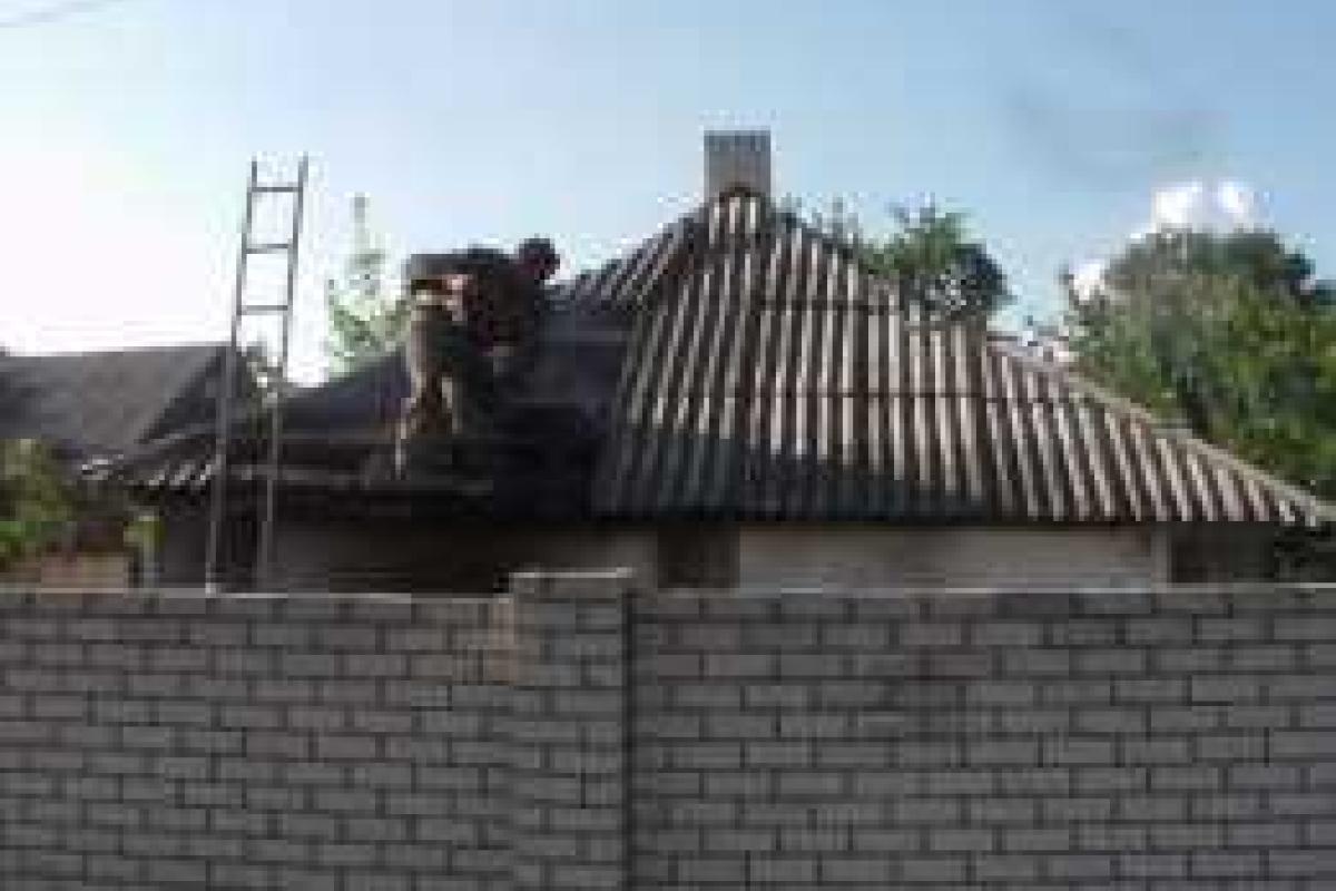 В Старобельске спасатели потушили пожар в жилом доме В Старобельске спасатели потушили пожар в жилом доме