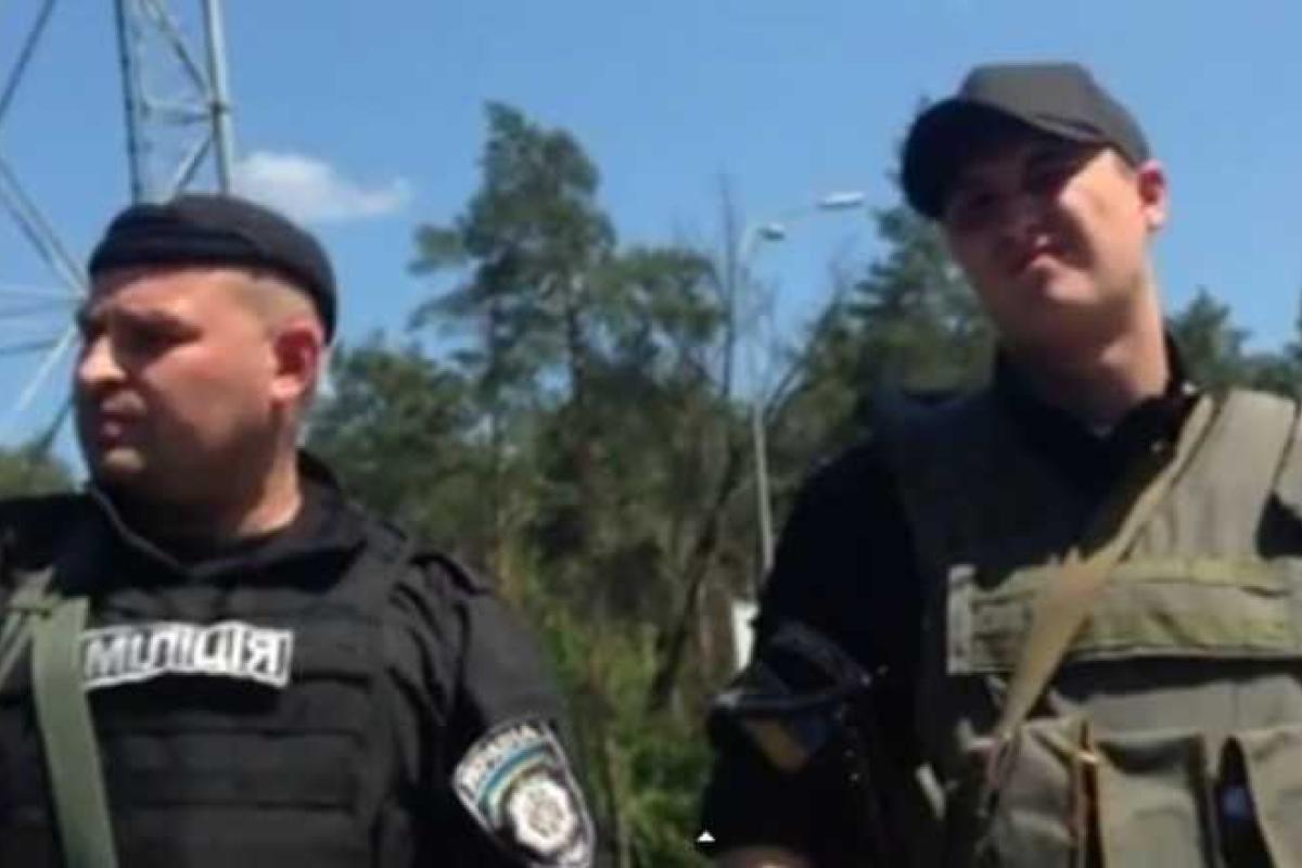 Милиция незаконно задержала автомобиль солдата ВСУ из Луганска