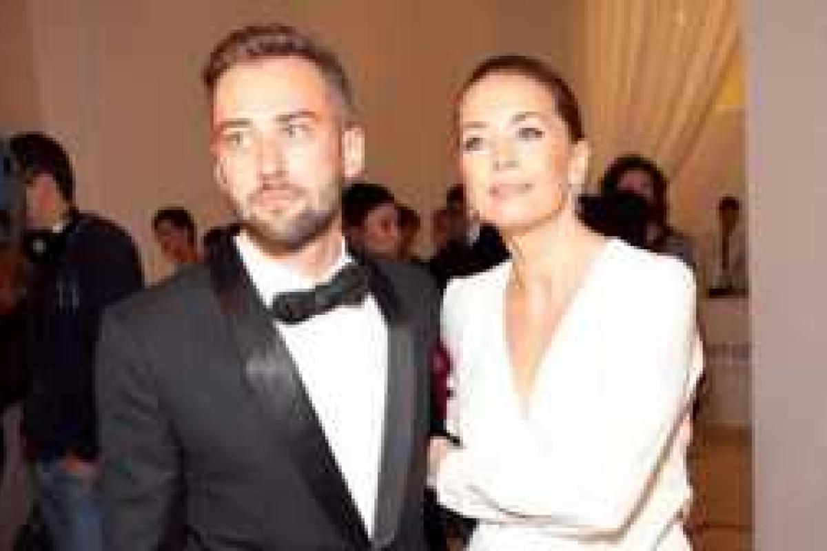 Гражданский муж Жанны Фриске рассказал, что предлагали ему российские медики, узнав о болезни певицы Гражданский муж Жанны Фриске рассказал, что предлагали ему российские медики, узнав о болезни певицы