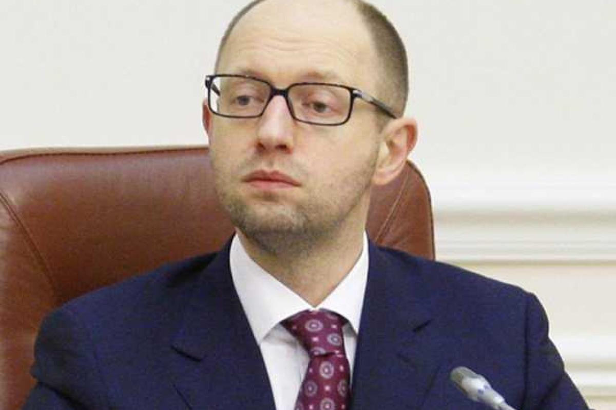 Яценюк не говорит, в каких банках ищут украденные Януковичем средства - нардеп Ю. Деревянко Яценюк не говорит, в каких банках ищут украденные Януковичем средства - нардеп Ю. Деревянко