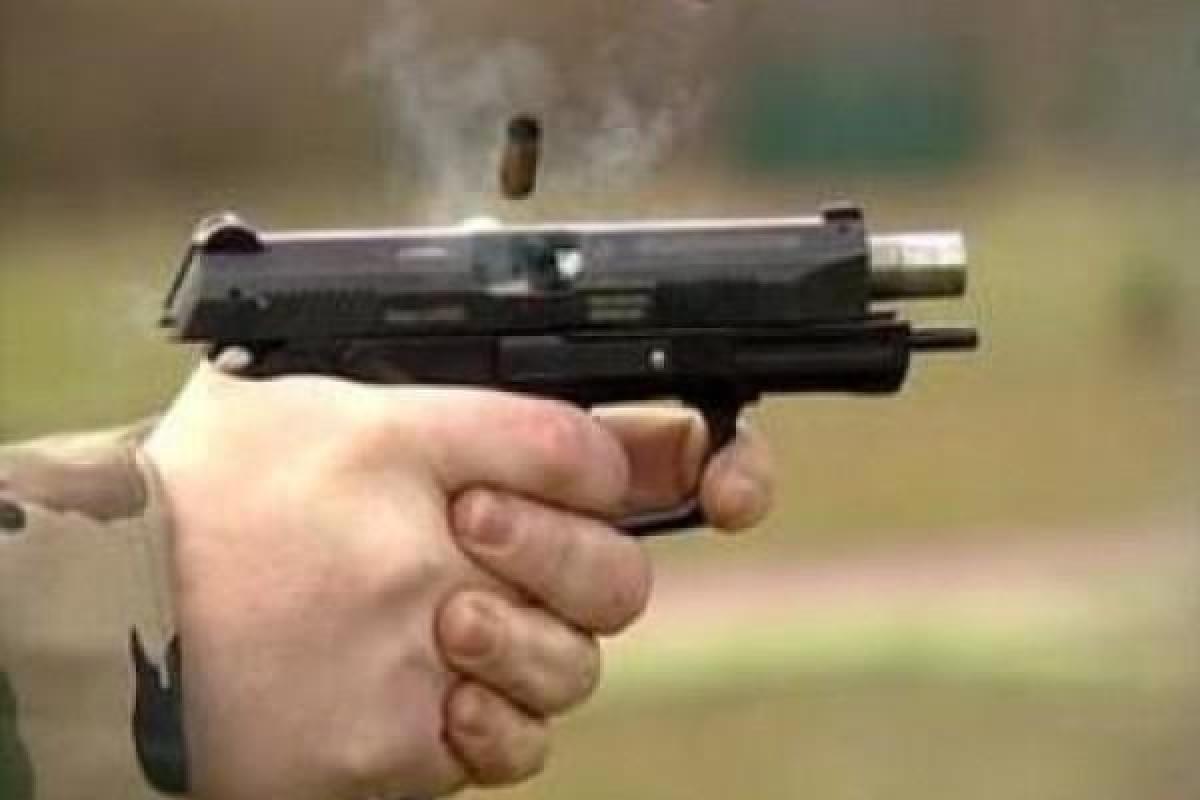 В Киеве возле станции метро "Арсенальная" перестрелка, - очевидцы В Киеве возле станции метро "Арсенальная" перестрелка, - очевидцы