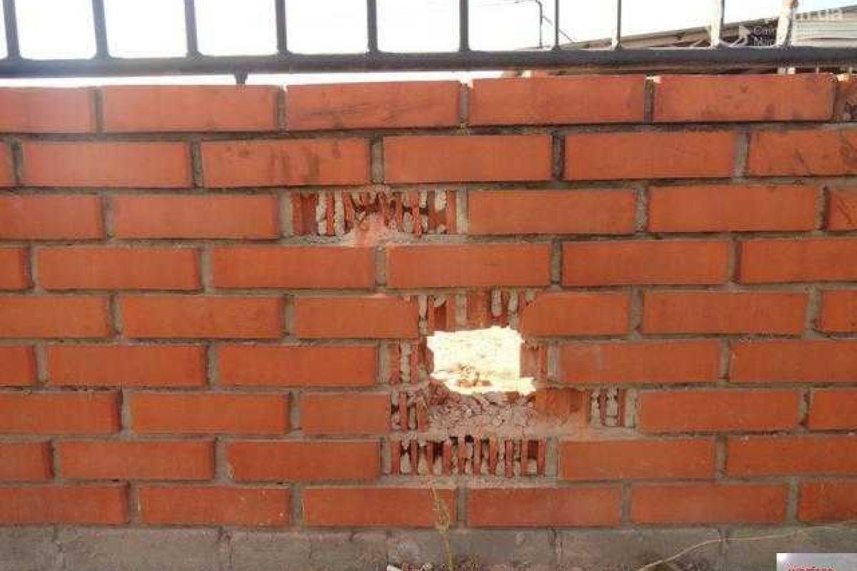 Под Мариуполем в результате обстрела ранена женщина