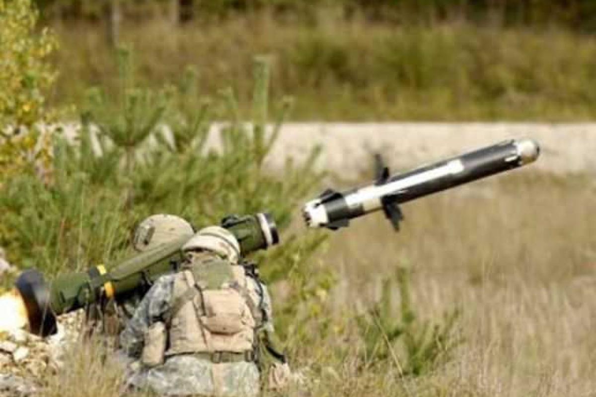 В Новоазовске противотанковая ракета прилетела в столовую российских спецназовцев: 19 убитых, 6 раненых В Новоазовске противотанковая ракета прилетела в столовую российских спецназовцев: 19 убитых, 6 раненых