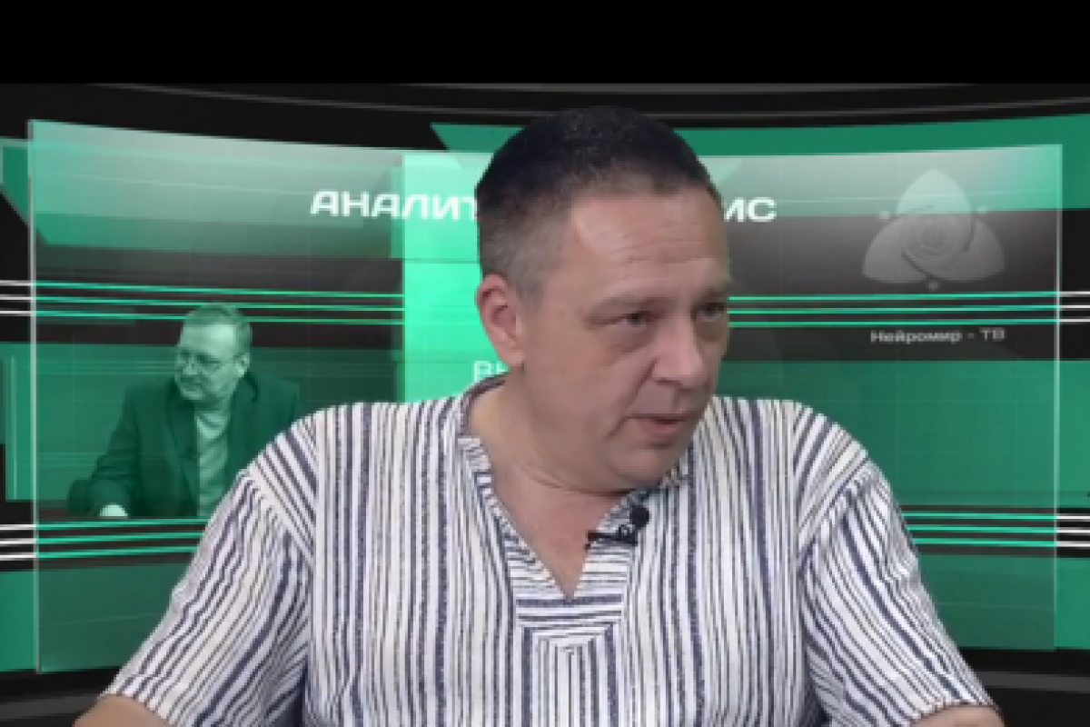 «Новороссию» слили, Крым скоро будут возвращать, - эксперт  «Новороссию» слили, Крым скоро будут возвращать, - эксперт