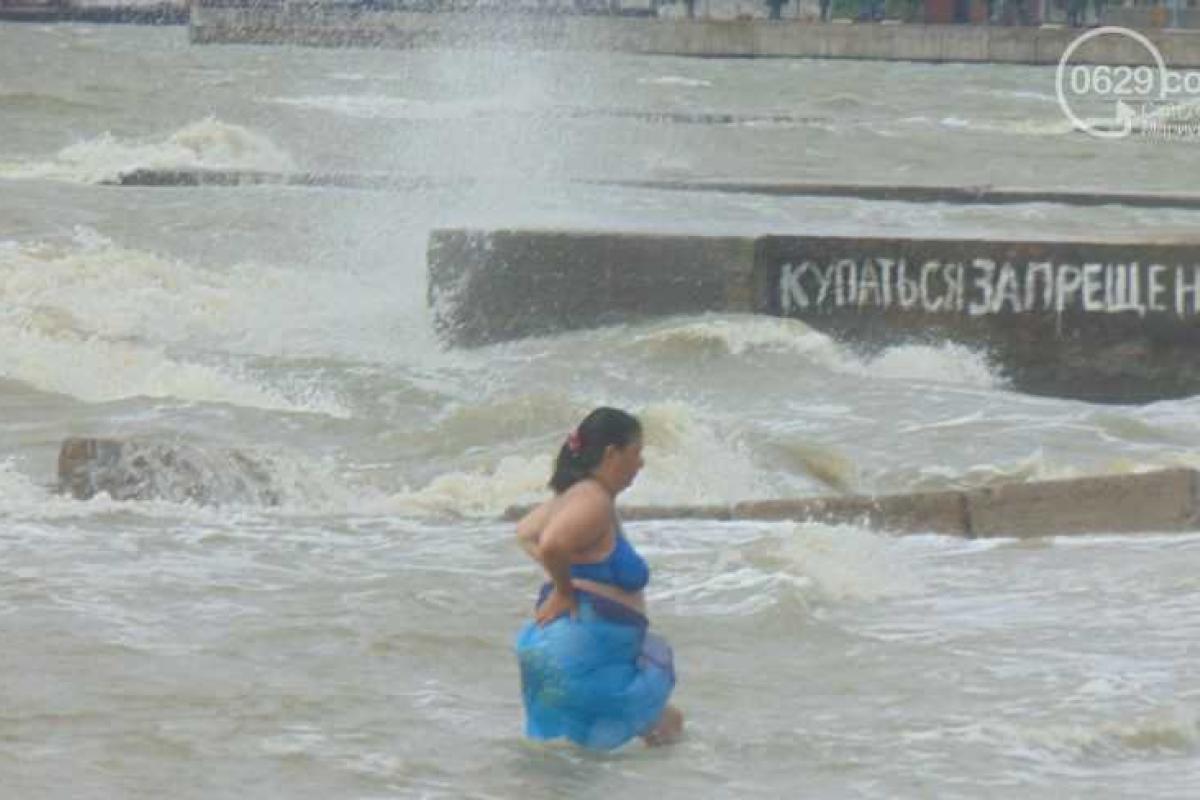 В Мариуполе запретили купаться в море 