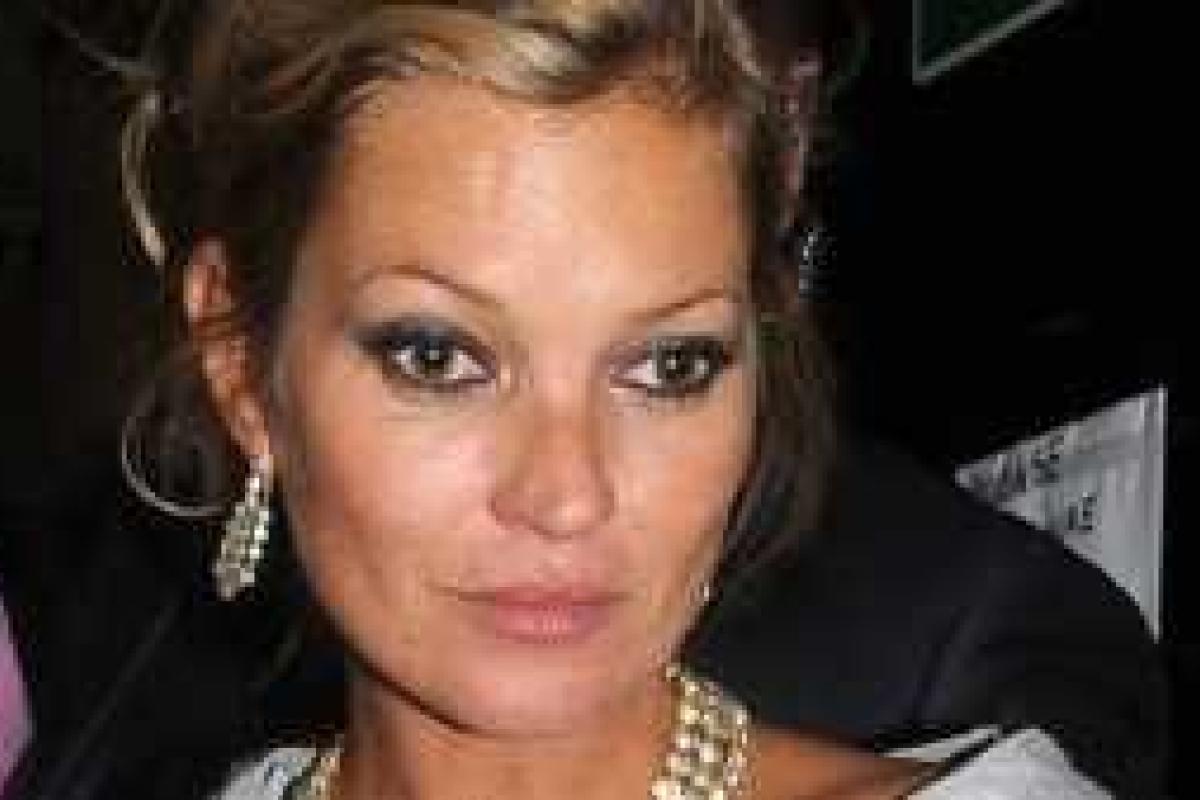 Кейт Мосс устроила дебош на борту самолета британской авиакомпании