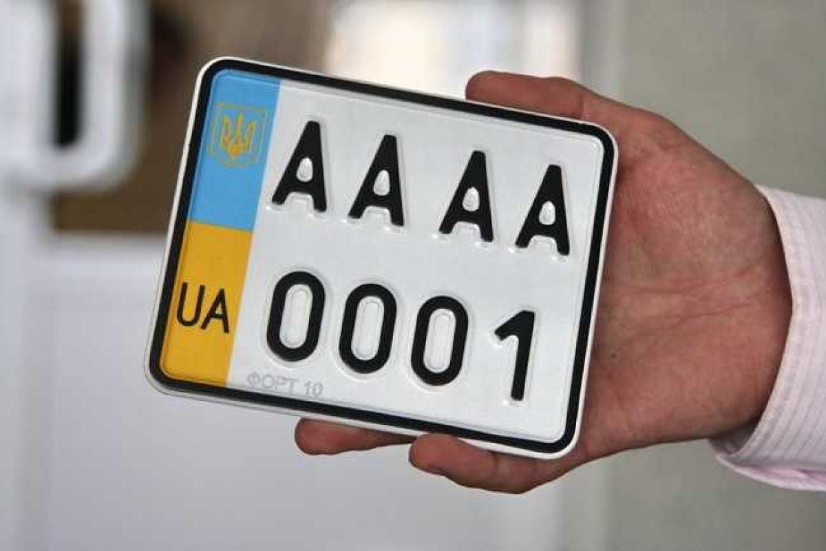 Пользователь соцсети рассказал, где в Луганске можно увидеть украинскую символику Пользователь соцсети рассказал, где в Луганске можно увидеть украинскую символику