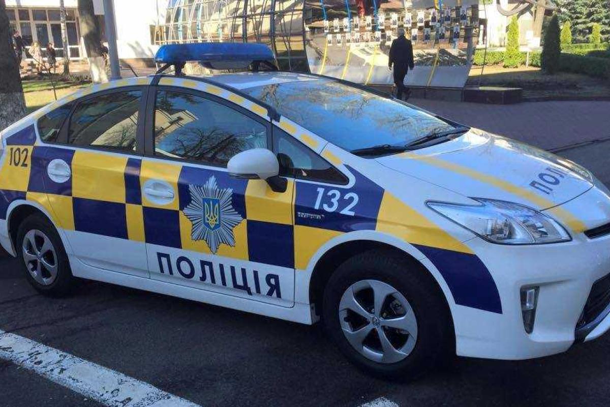 Несколько патрульных полицейских уже уволены. Причина - спали в машине