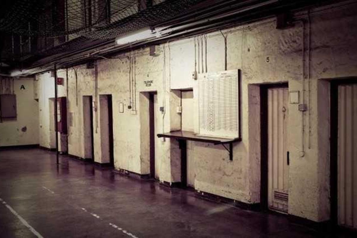 40-летняя австралийка родила от 12-летнего друга своей дочери