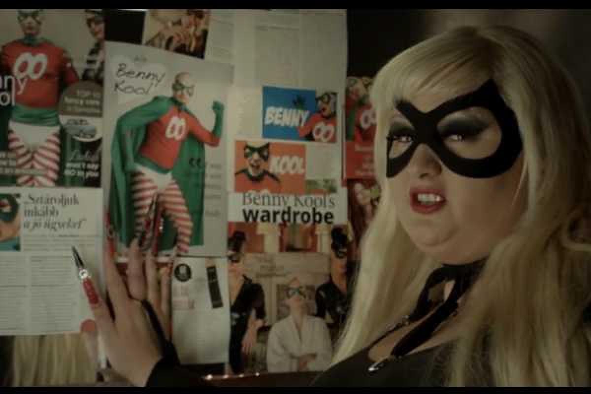 Певица весом 165 килограммов надела прозрачный комбинезон Бритни Спирс