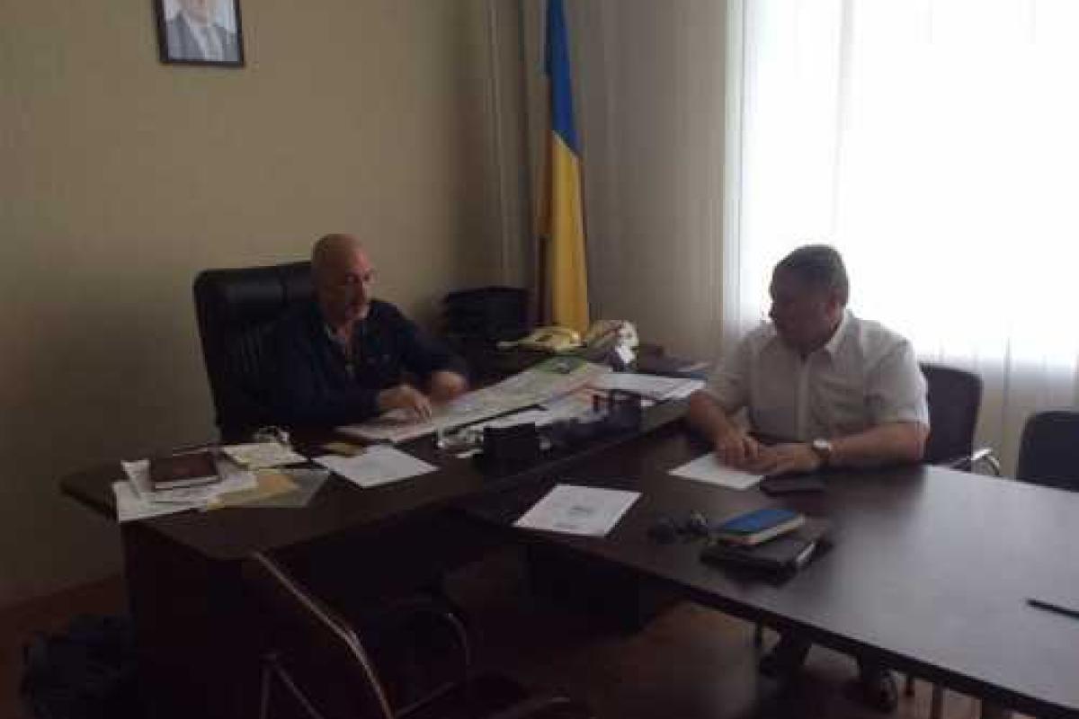 Гарбуз и Тука попытаются снять блокаду Станицы Луганской Гарбуз и Тука попытаются снять блокаду Станицы Луганской