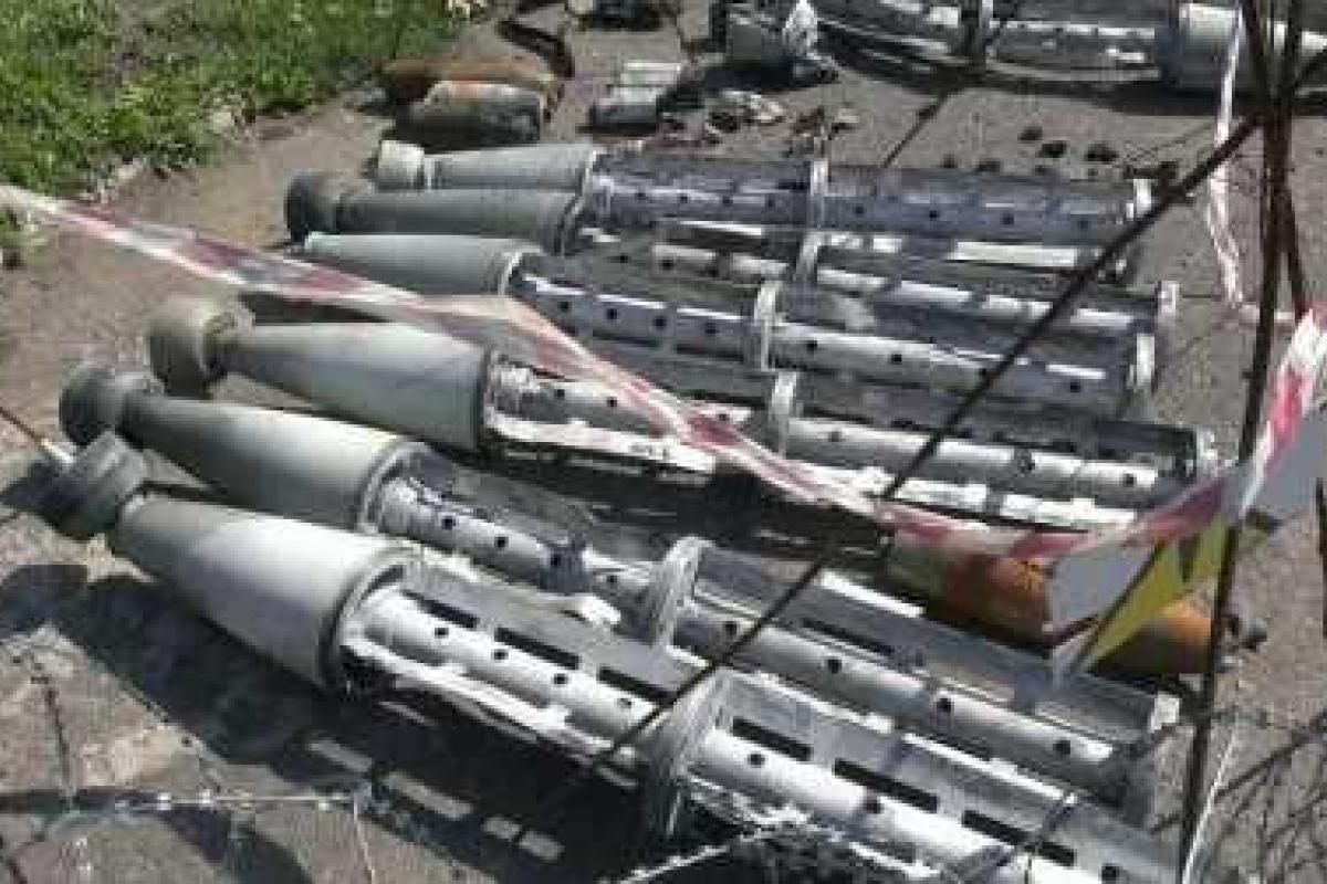 Страшная находка: Неподалеку от Мариуполя обнаружили 40 реактивных зарядов для «Града» 
