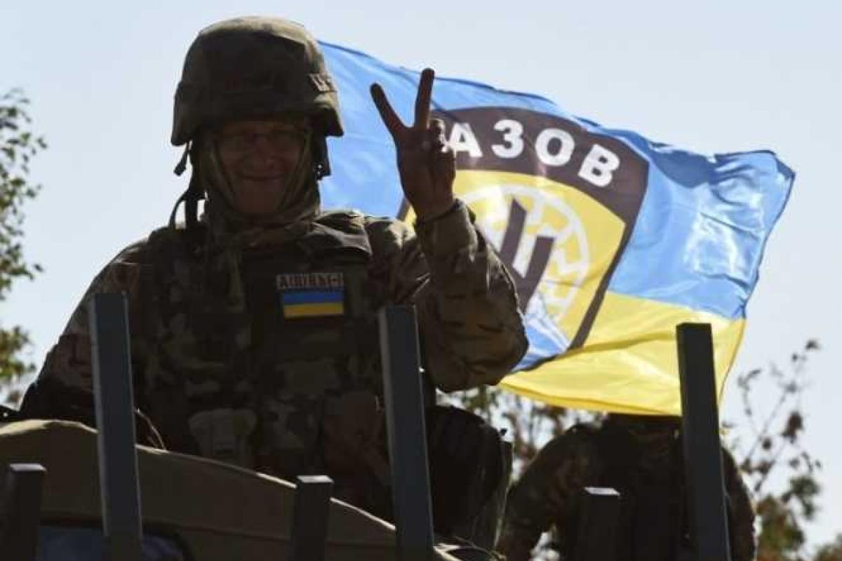 Полк "Азов" не будет участвовать в марше, организованном "Правым сектором" Полк "Азов" не будет участвовать в марше, организованном "Правым сектором"