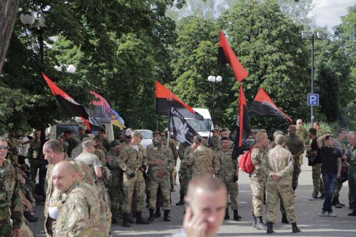 Москаль заявил, что только три бойца закарпатского "ПС" имеют отношение к АТО Москаль заявил, что только три бойца закарпатского "ПС" имеют отношение к АТО