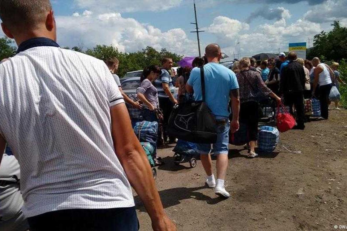 Условная граница: как работает система пропуска в Донбассе? Условная граница: как работает система пропуска в Донбассе?