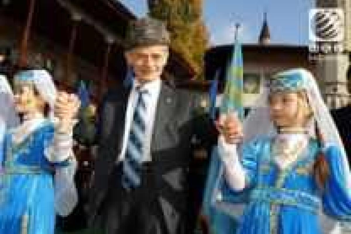 Джемилев: Спичрайтеры Путина не знают, что князь Владимир - Киевский Джемилев: Спичрайтеры Путина не знают, что князь Владимир - Киевский