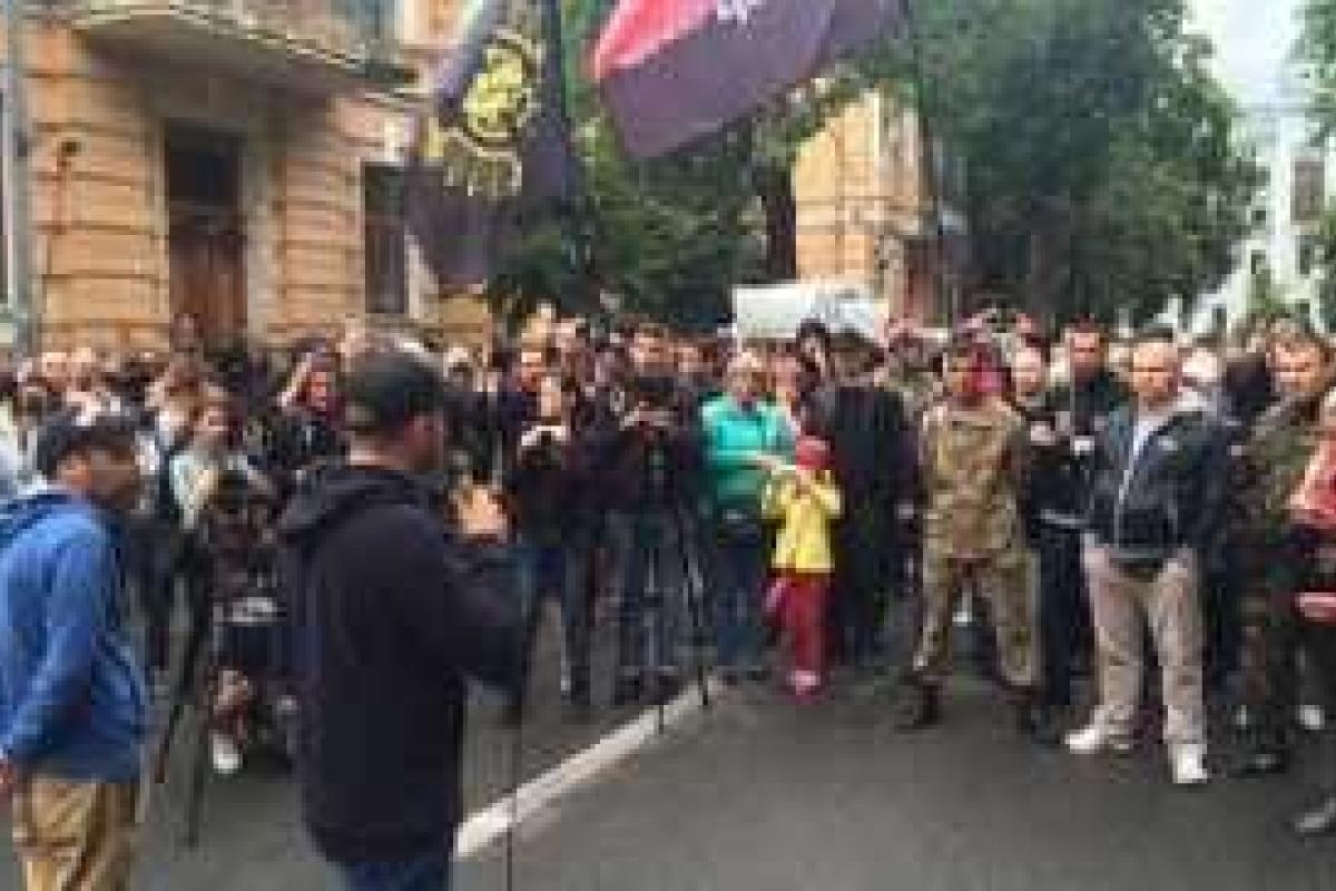 «Правый сектор»: Если нас не услышат, то повторится осень-зима 2014 года «Правый сектор»: Если нас не услышат, то повторится осень-зима 2014 года