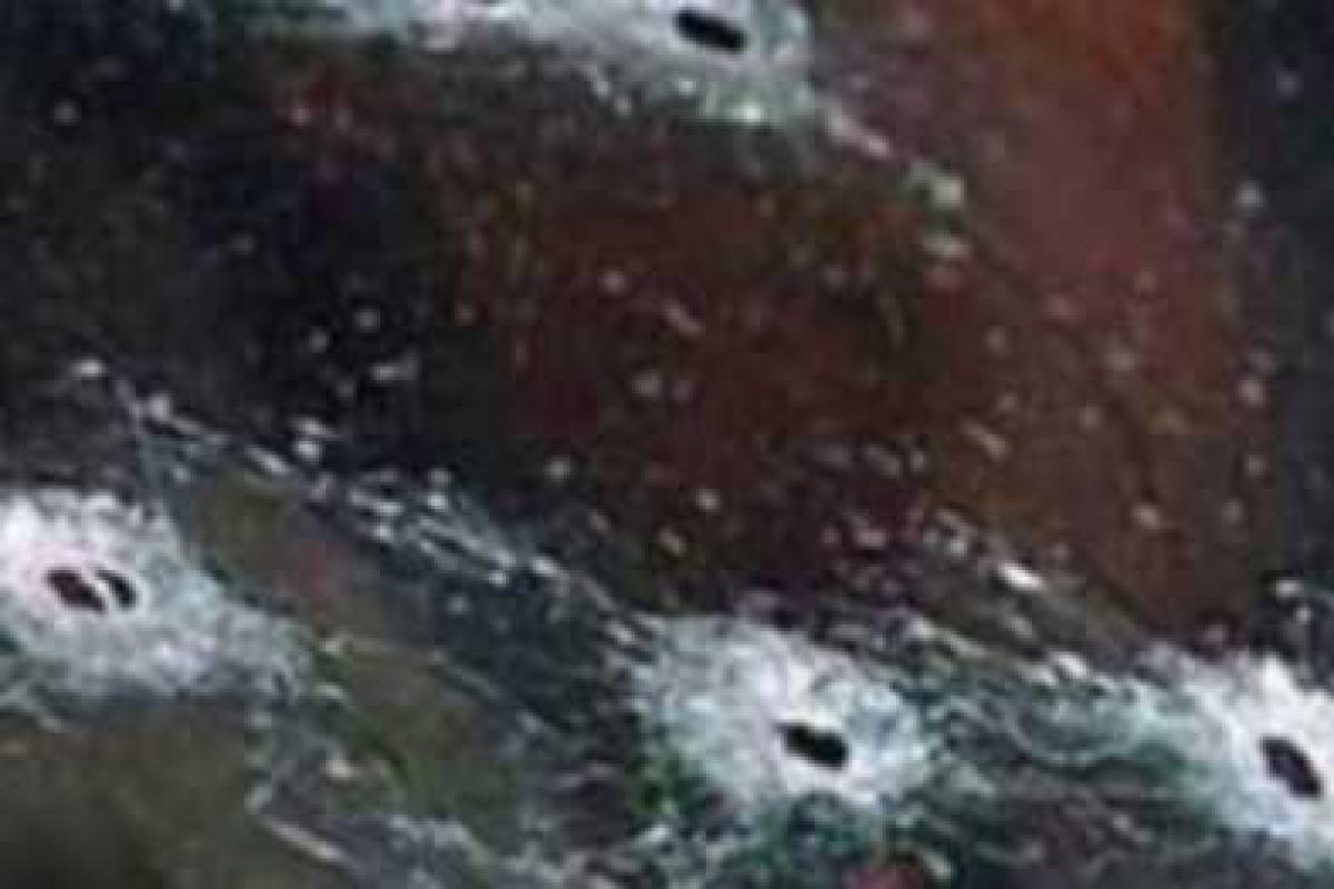 Боевики обстреляли авто с мирными жителями: пострадали девушка и двое мужчин