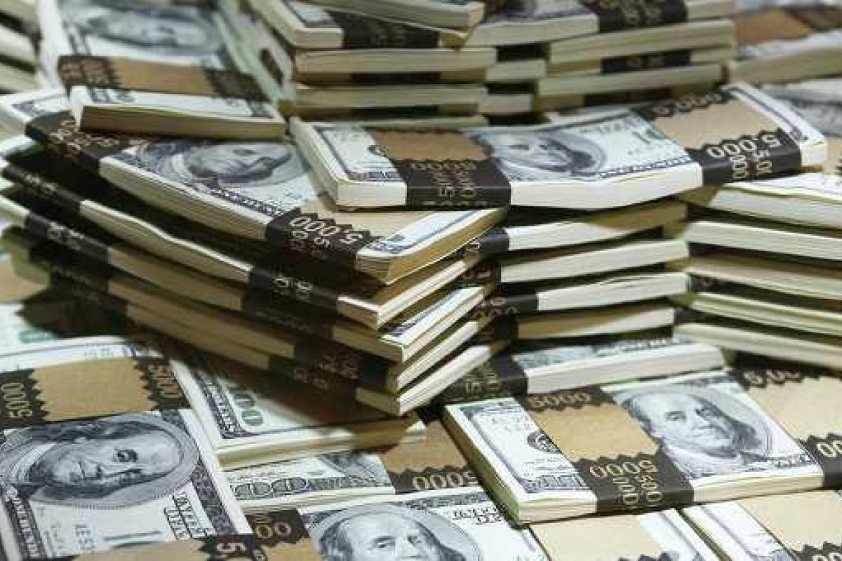 Дефолта не будет: Украина погасила очередной купон на 120 миллионов долларов по еврооблигациям Дефолта не будет: Украина погасила очередной купон на 120 миллионов долларов по еврооблигациям