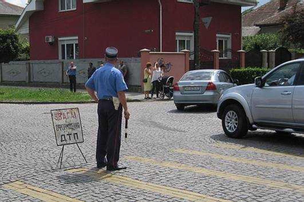 В Мукачево в ДТП погибла 12-летняя девочка В Мукачево в ДТП погибла 12-летняя девочка