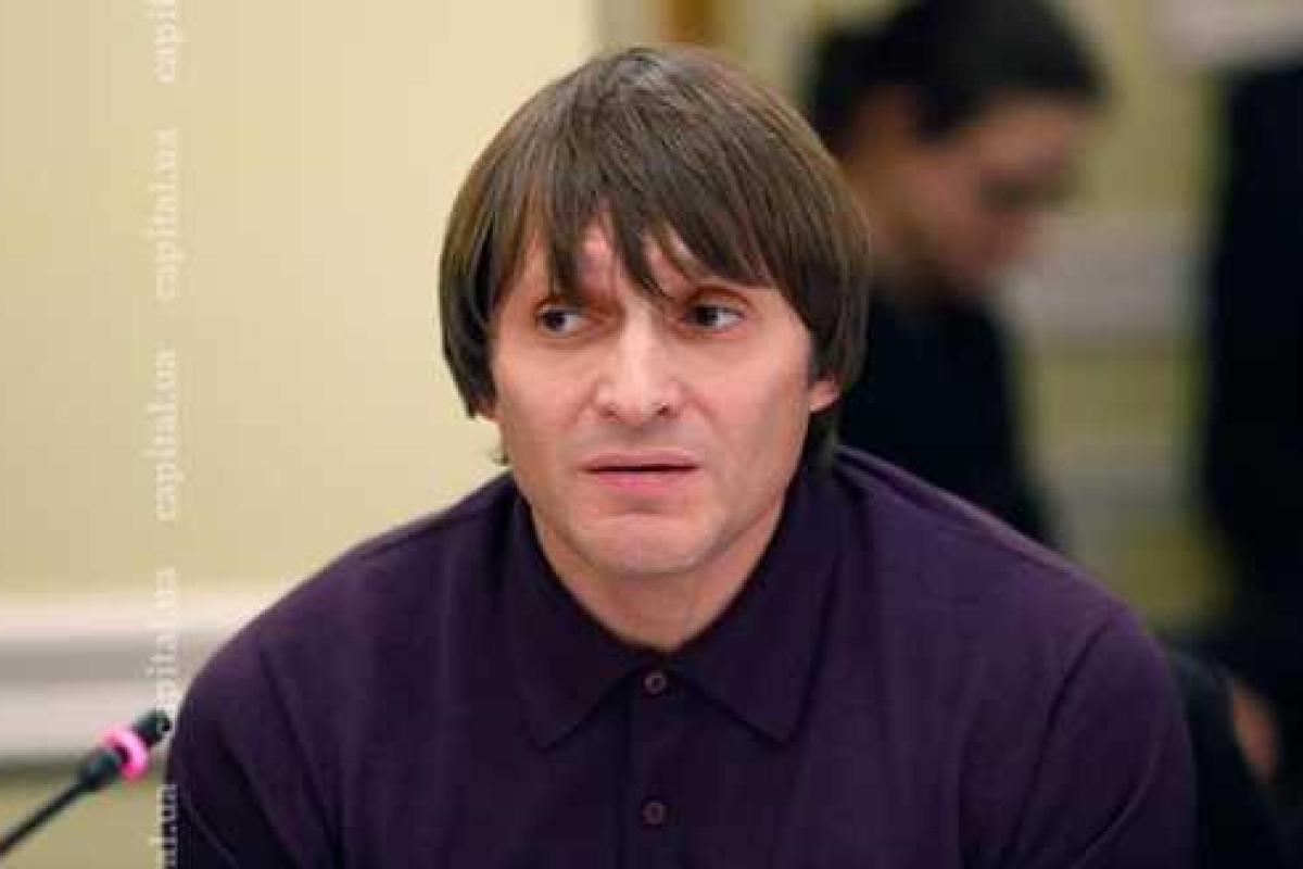 Олигарх Еремеев, голосовавший за "диктаторские законы", попал в реанимацию Олигарх Еремеев, голосовавший за "диктаторские законы", попал в реанимацию