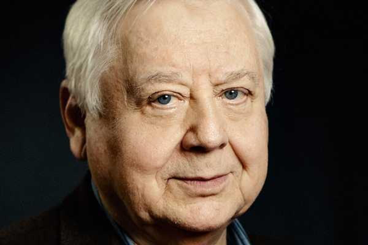 Олег Табаков назвал украинцев «убогими» Олег Табаков назвал украинцев «убогими»