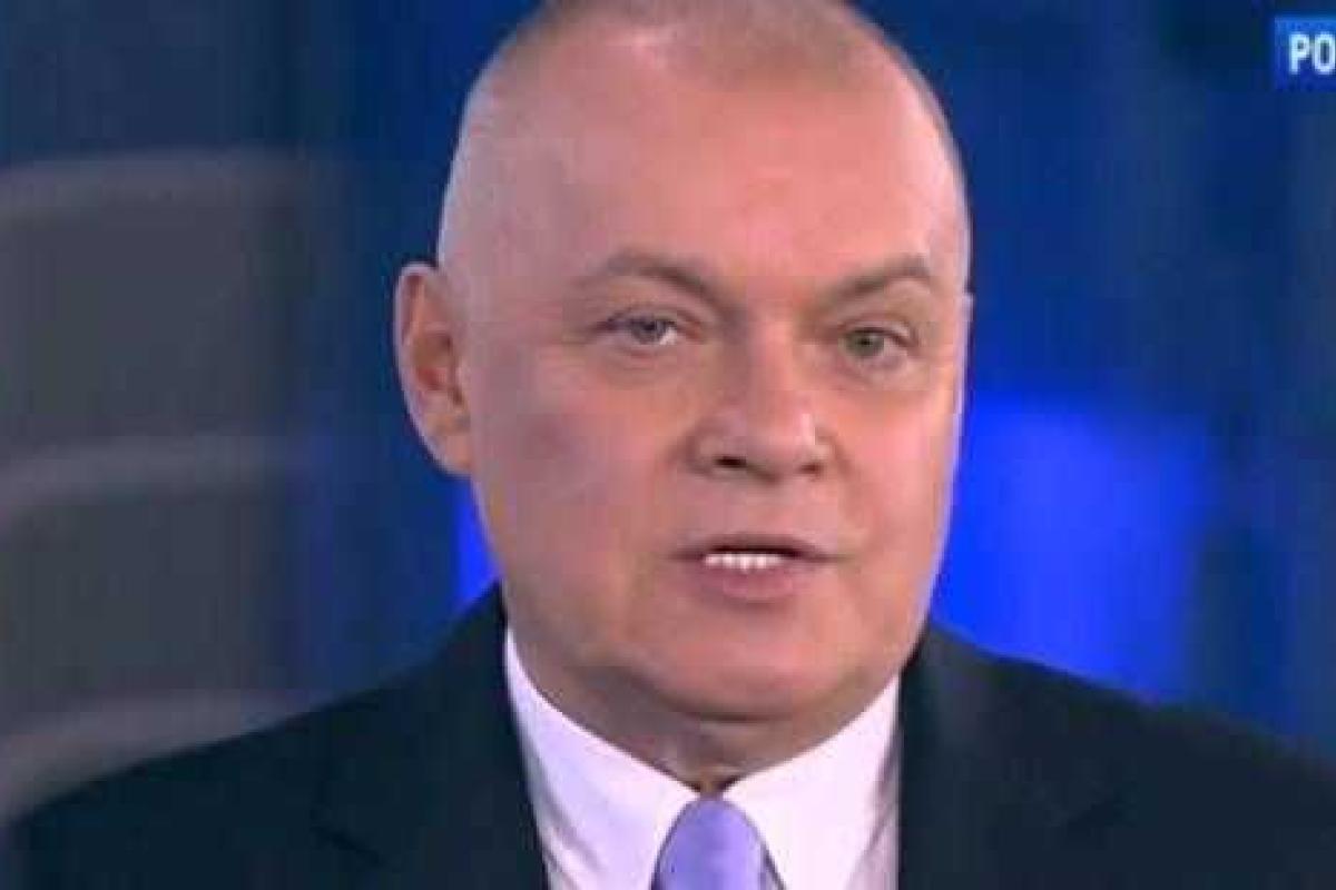 Пропагандиста Киселева, имеющего крымскотатарские корни, пригласили в Крым