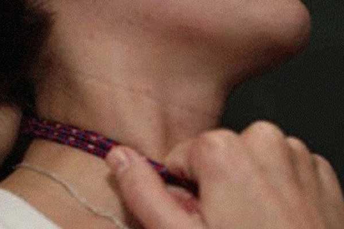 В Горском мужчина в пьяном угаре задушил свою собутыльницу В Горском мужчина в пьяном угаре задушил свою собутыльницу