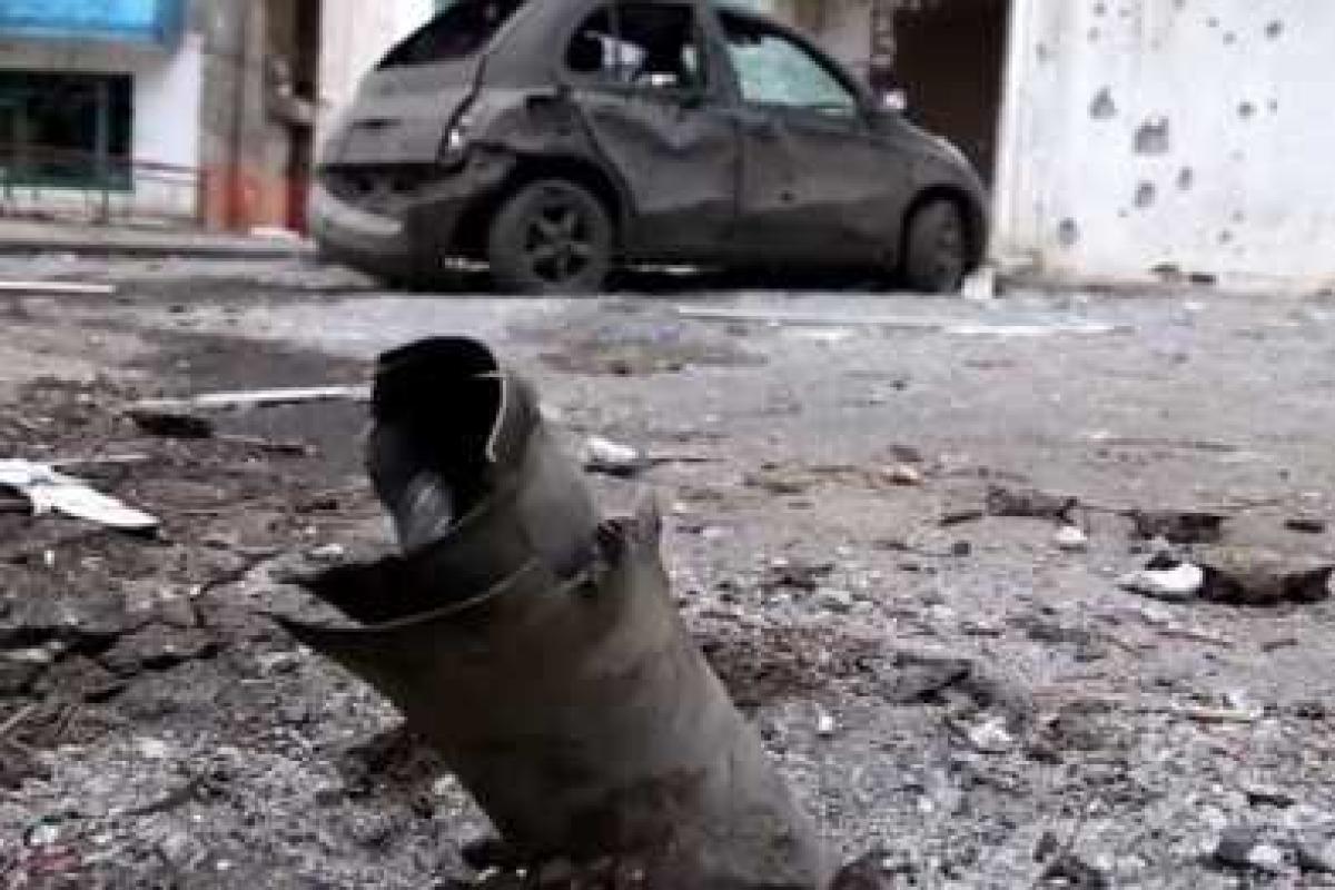 В Мариуполе разыскивают трех пострадавших в ходе обстрела Восточного 