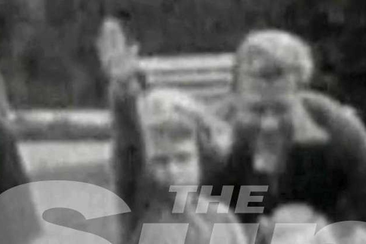 Нацистское приветствие королевы Елизаветы II шокировало Британию Нацистское приветствие королевы Елизаветы II шокировало Британию