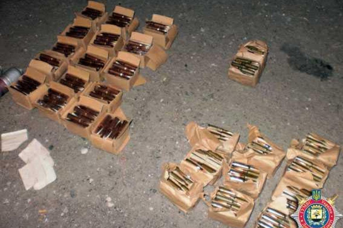 На Донетчине задержали волонтеров, которые перевозили боеприпасы