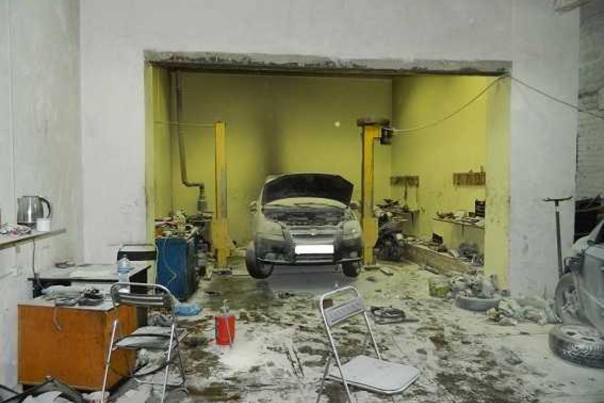 В одном из столичных гаражных боксов взорвался газовый баллон, есть пострадавшие В одном из столичных гаражных боксов взорвался газовый баллон, есть пострадавшие