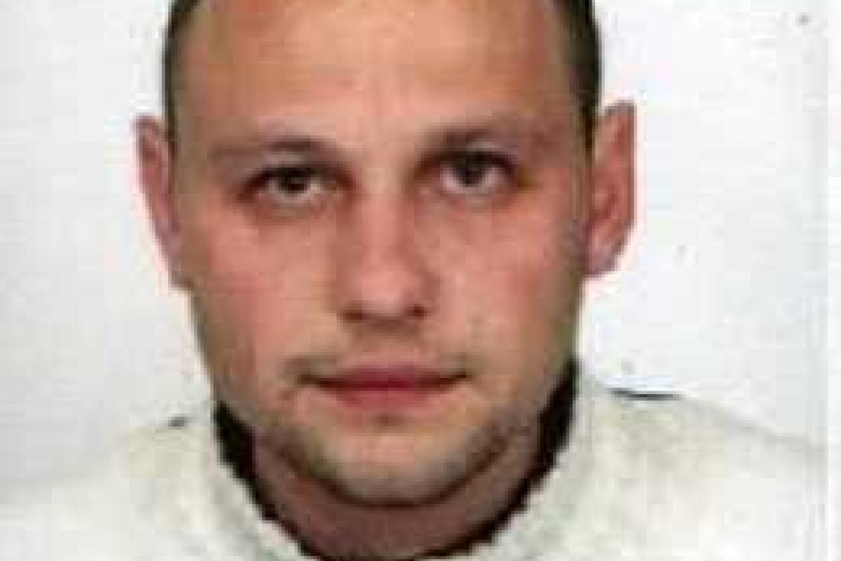 Милиция Мариуполя разыскивает участника НВФ Милиция Мариуполя разыскивает участника НВФ