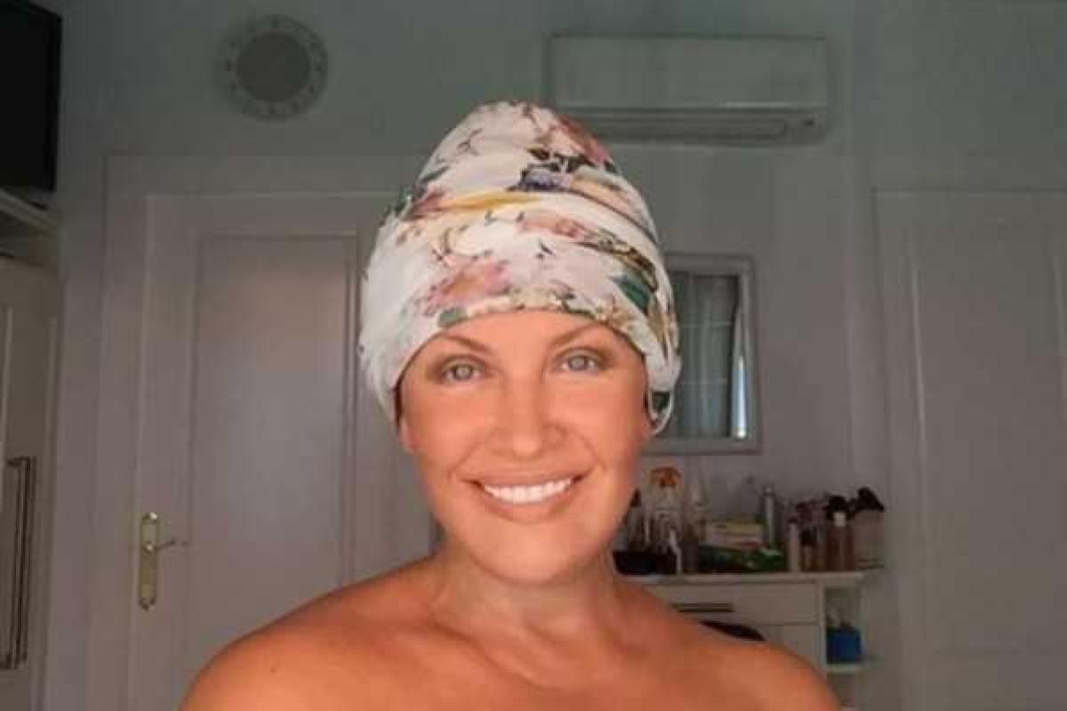 Повалий впервые показала себя без косметики Повалий впервые показала себя без косметики