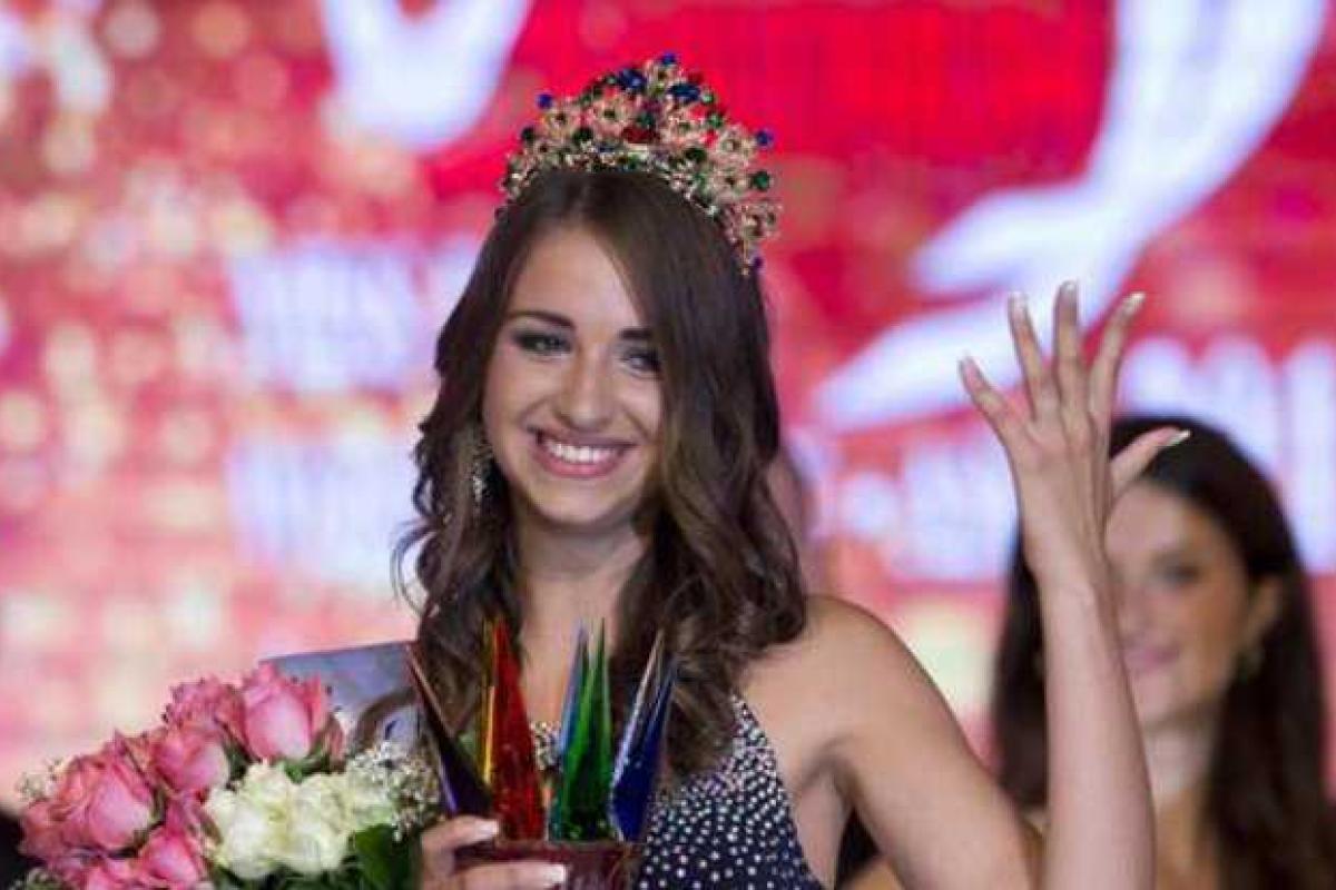 Украинка признана самой красивой девушкой в мире среди глухих