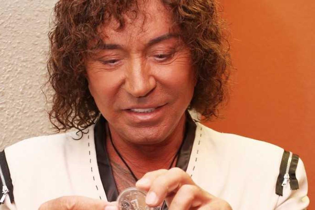 Леонтьев задарил подарками Ирину Аллегрову