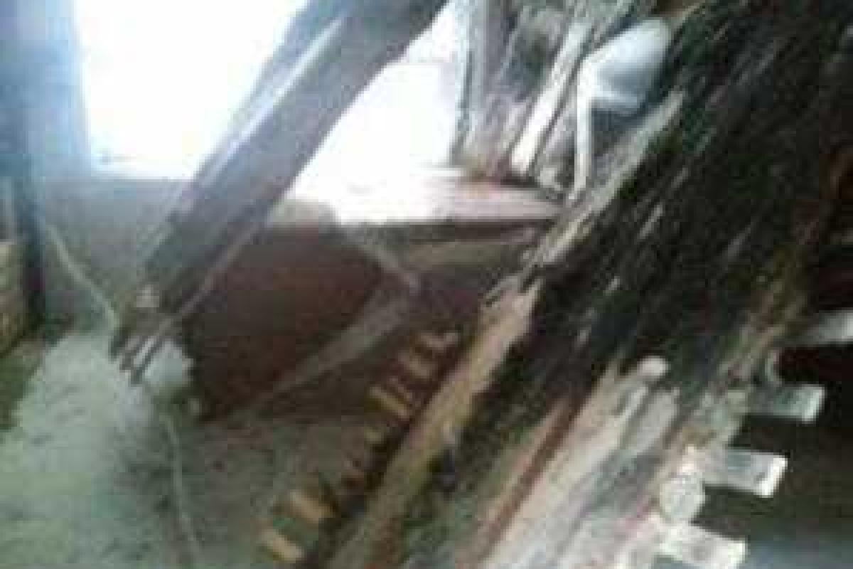 В Дзержинске потолок квартиры рухнул на людей