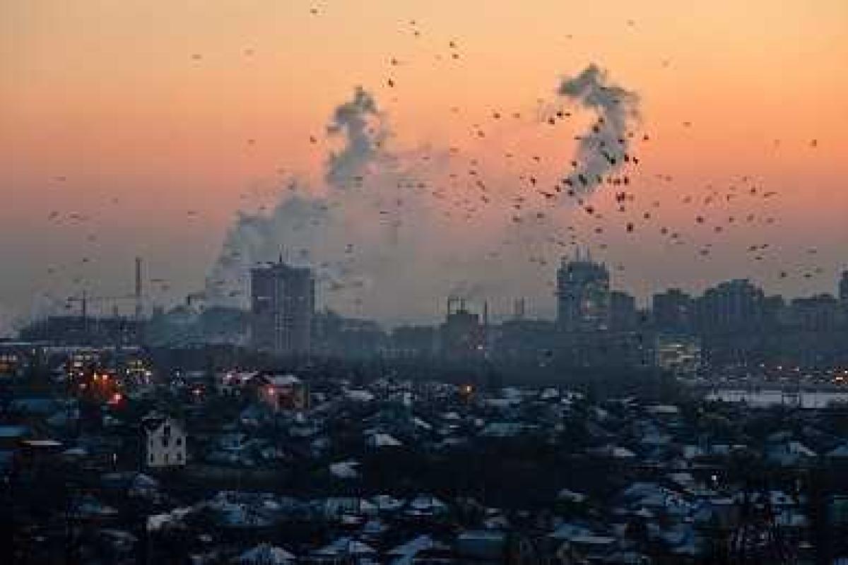Поселок Октябрьский в Донецке попал под обстрел Поселок Октябрьский в Донецке попал под обстрел